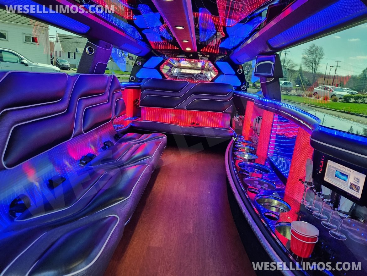 SUV Stretch for Sale in Fairless hills, PA - Main Photo
