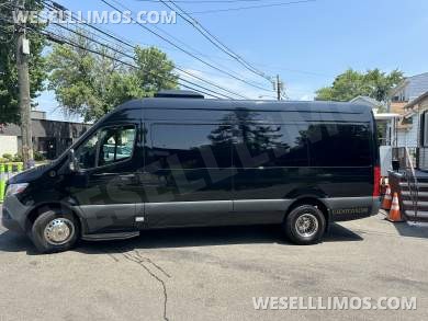 2021 Platinum Big Toys Mercedes-Benz Sprinter Limousine - Sprinter for Sale in Hawthorne, NJ - Photo 3