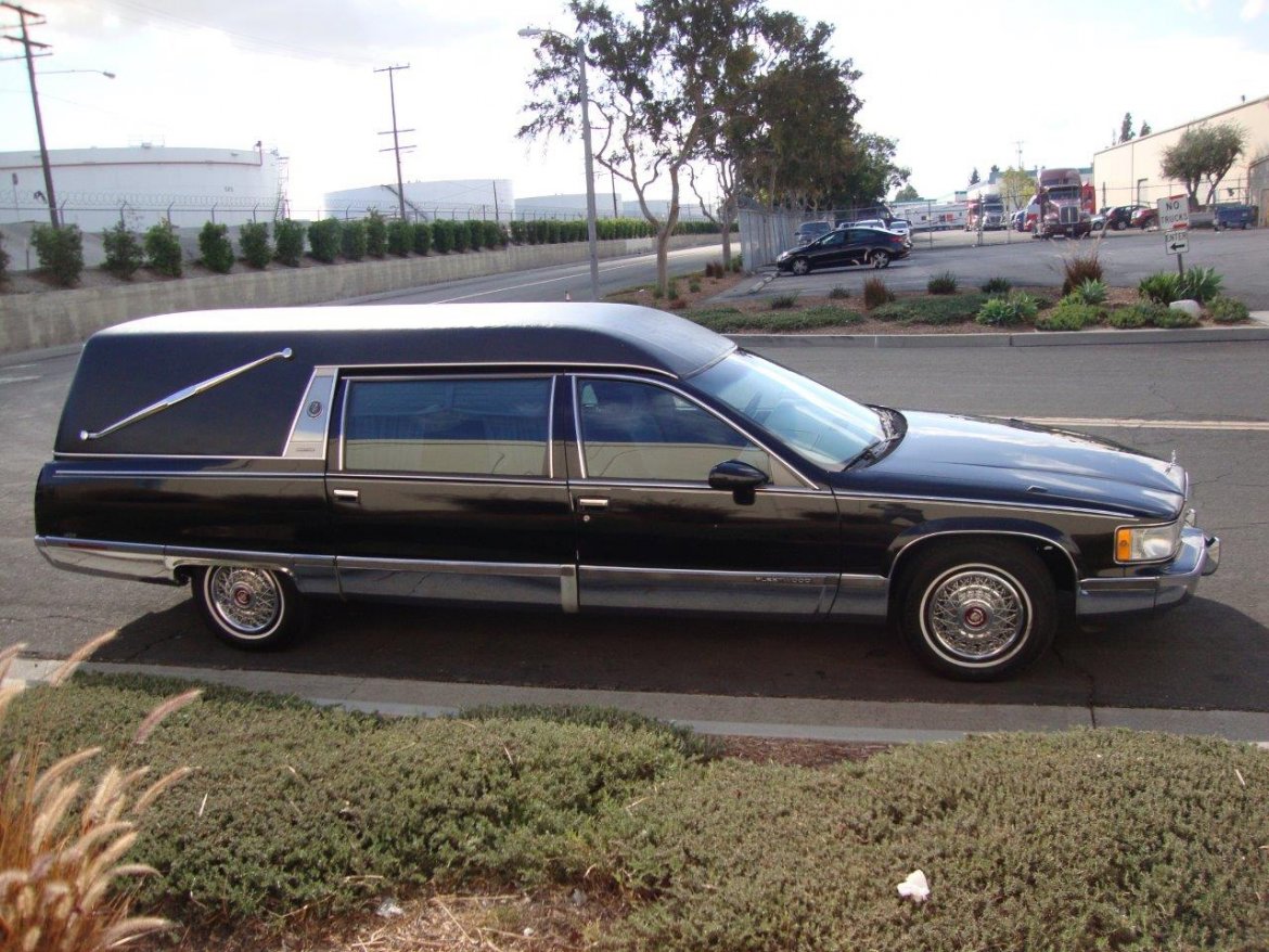 Funeral for Sale in Carson, CA - Photo 9