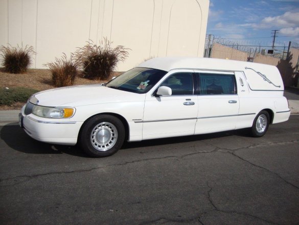 2001 Lincoln Town Car Funeral for Sale in Carson, CA - Main Photo