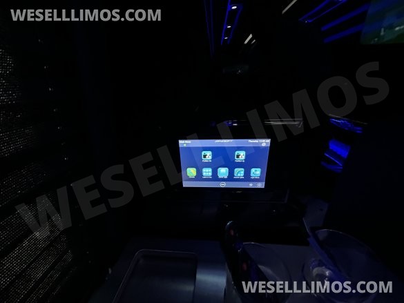 2022 Mercedes-Benz Sprinter 3500 Sprinter for Sale in Anaheim, CA - Photo 3