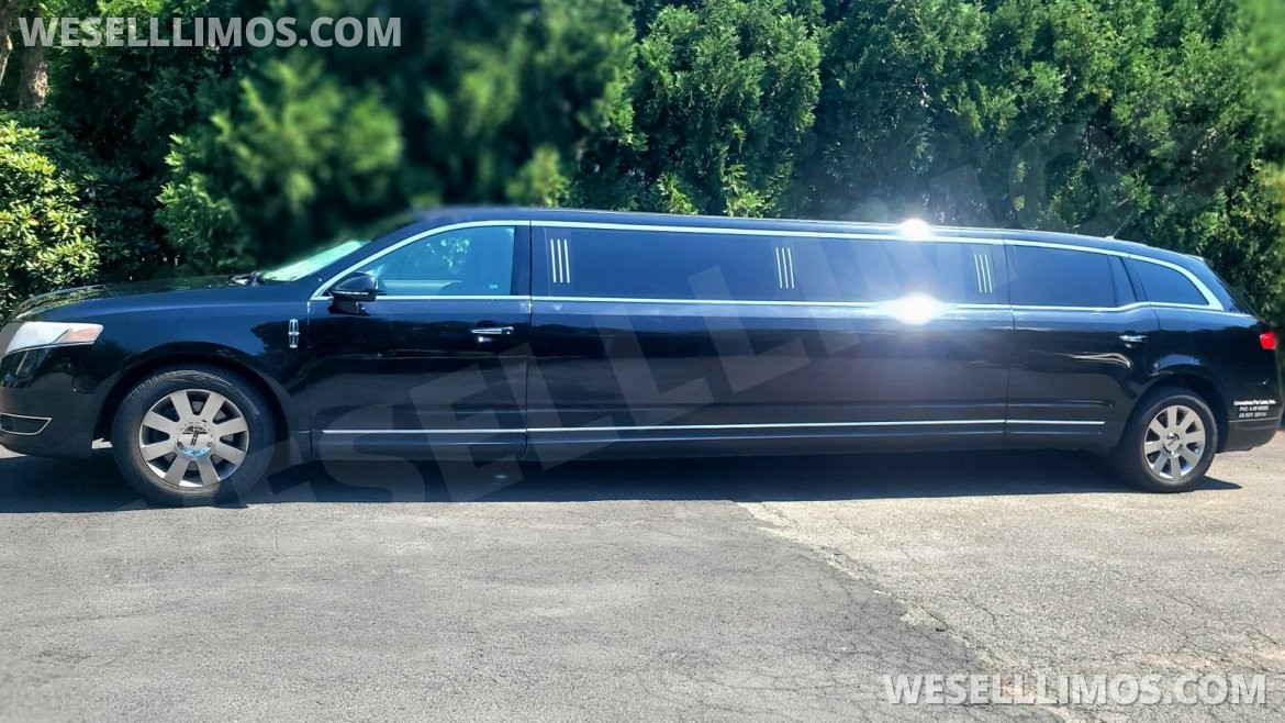 Limousine for Sale in Stroudsburg, PA - Photo 9