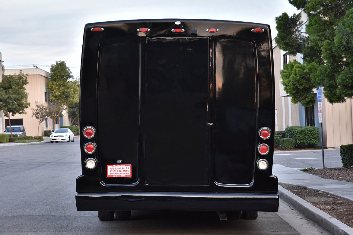 Limo Bus for Sale in Fontana, CA - Photo 5