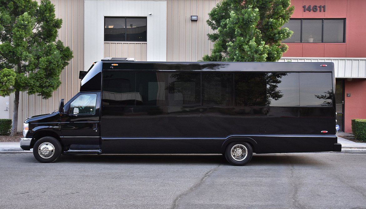 Limo Bus for Sale in Fontana, CA - Photo 6