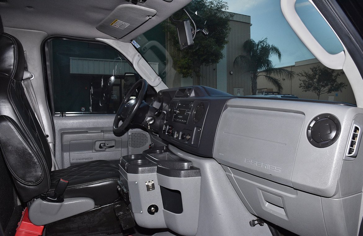 Limo Bus for Sale in Fontana, CA - Photo 10