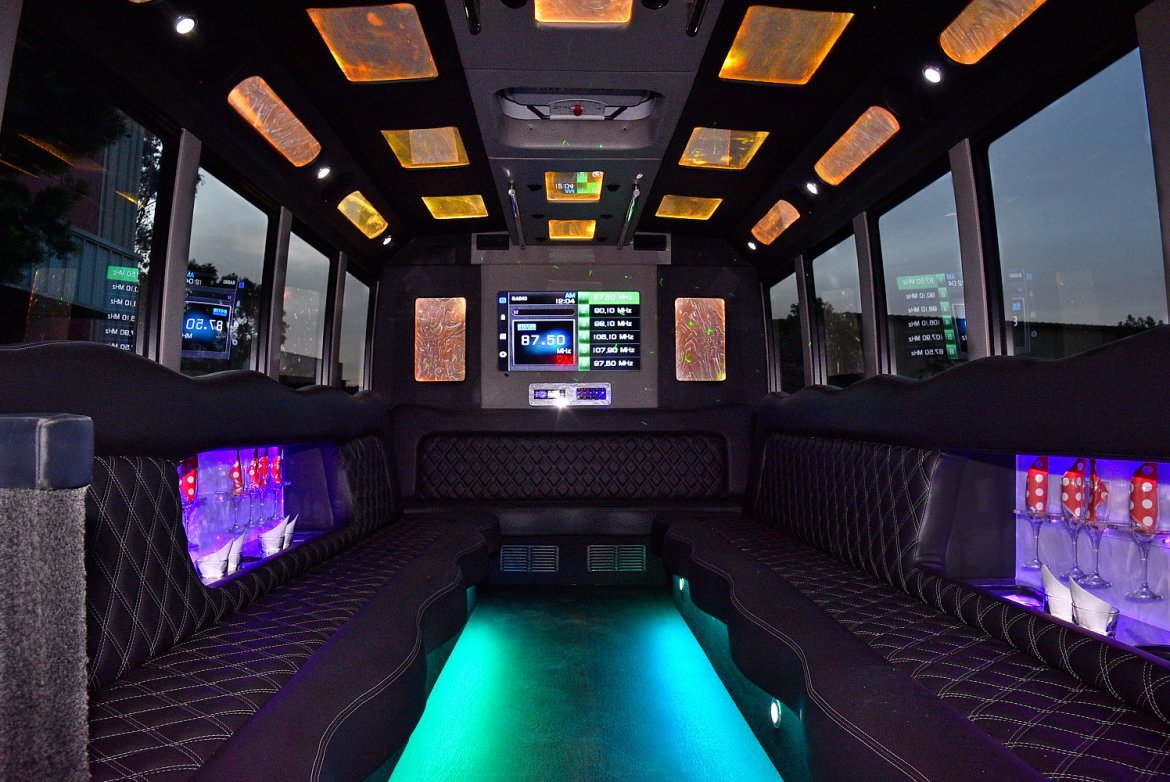 Limo Bus for Sale in Fontana, CA - Photo 14