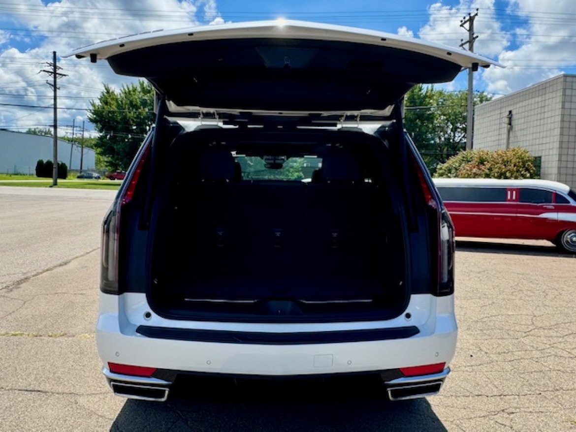 SUV for Sale in Erie, PA - Photo 9