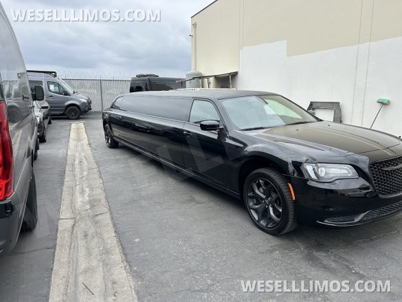 2023 Chrysler 300 140" 4 Door Limousine Limousine for Sale in Anaheim, CA - Main Photo