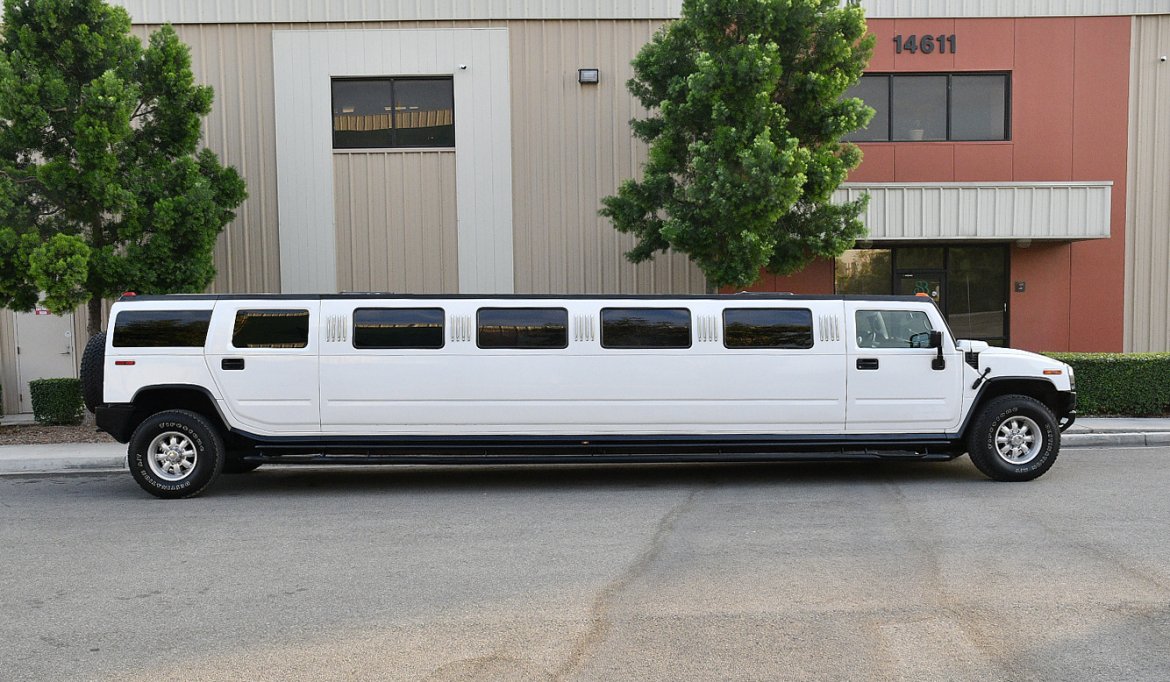 SUV Stretch for Sale in Fontana, CA - Photo 2