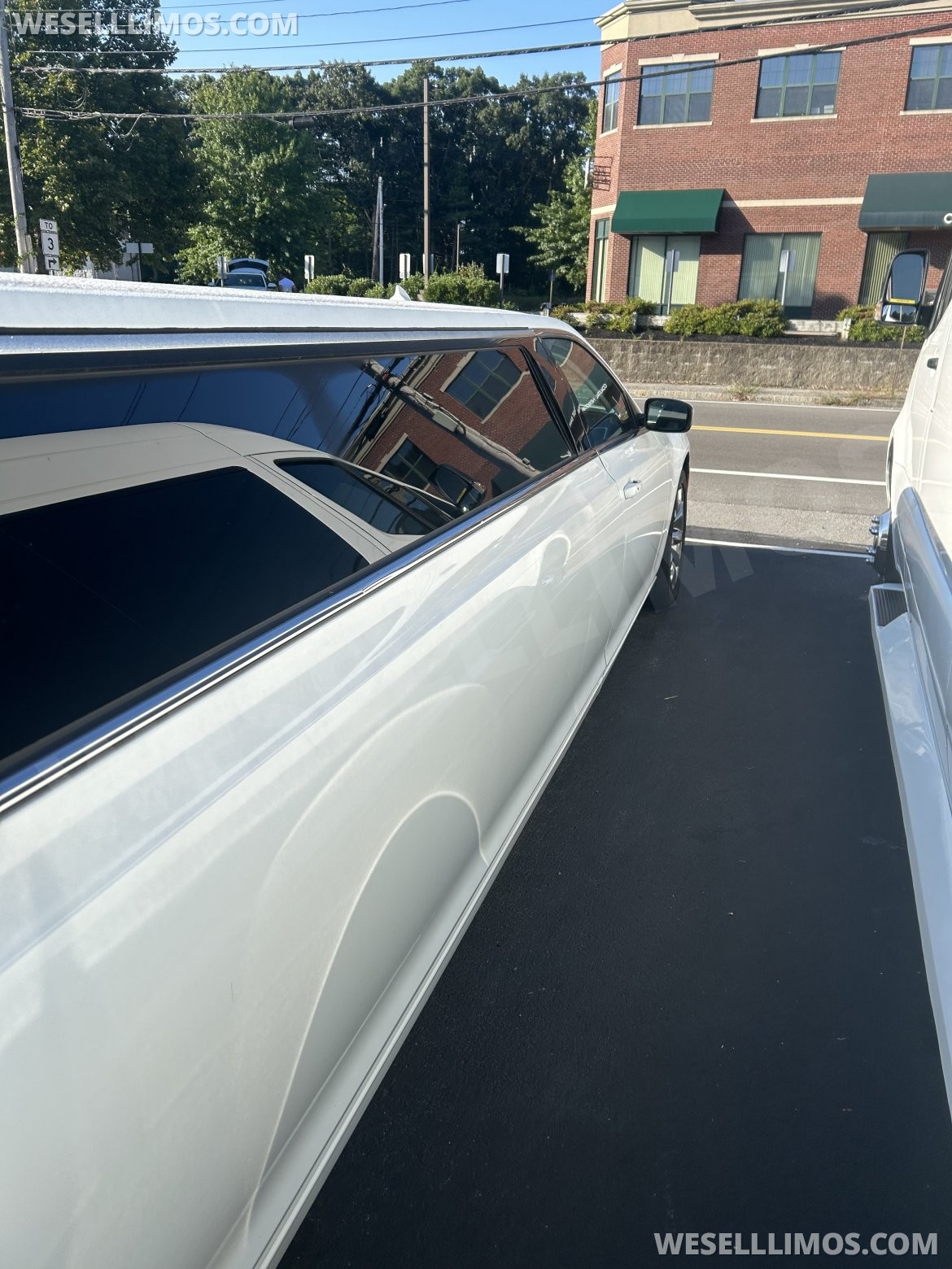 Limousine for Sale in Hingham, MA - Photo 9
