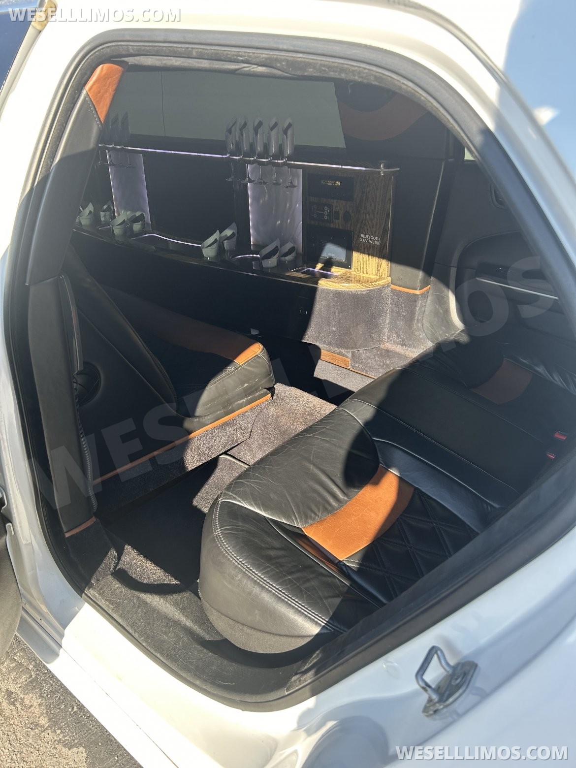 Limousine for Sale in Hingham, MA - Photo 10