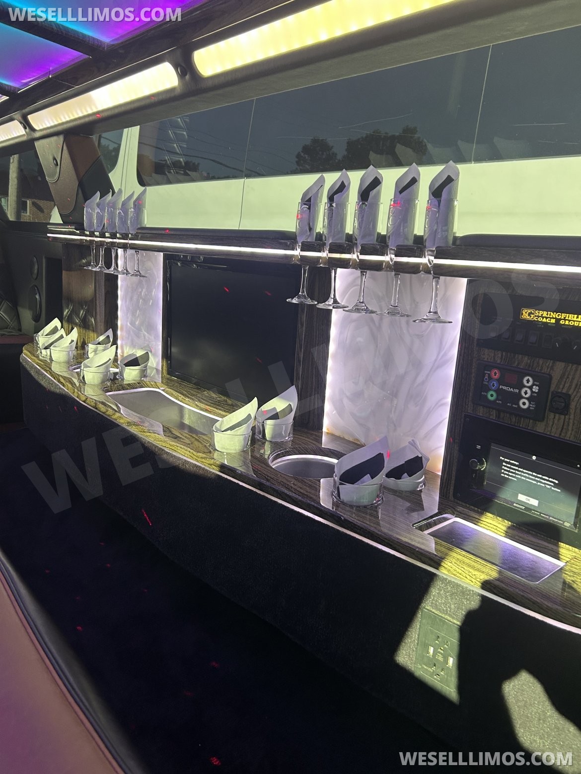Limousine for Sale in Hingham, MA - Photo 13