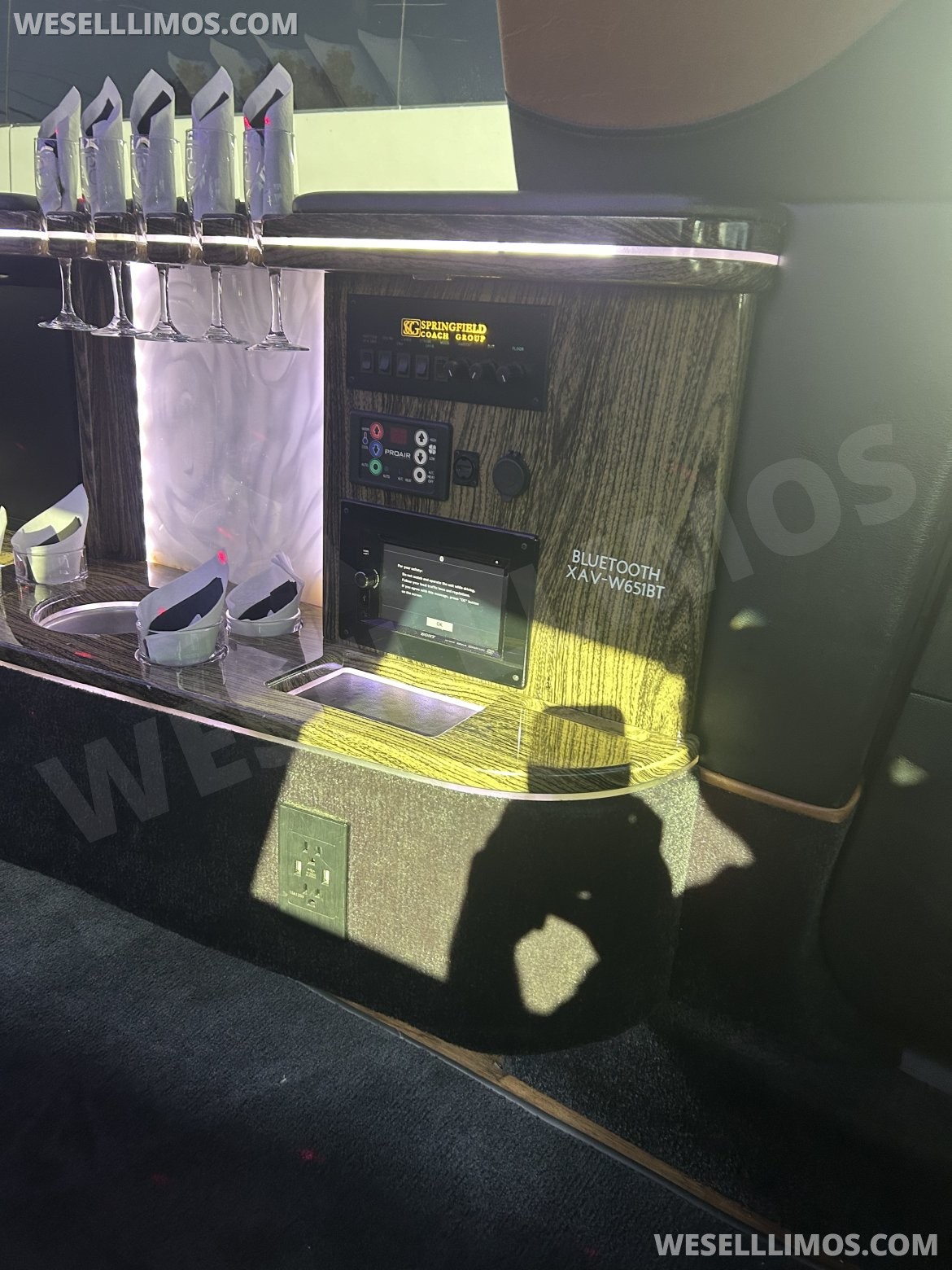Limousine for Sale in Hingham, MA - Photo 14