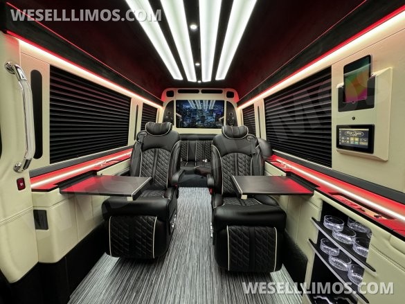 2024 Mercedes-Benz CEO Private Class - Club J Sprinter for Sale in Springfield, MO - Photo 3