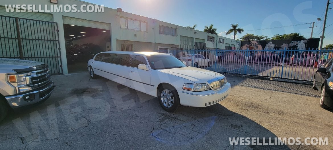Limousine for Sale in Miami, FL - Photo 6