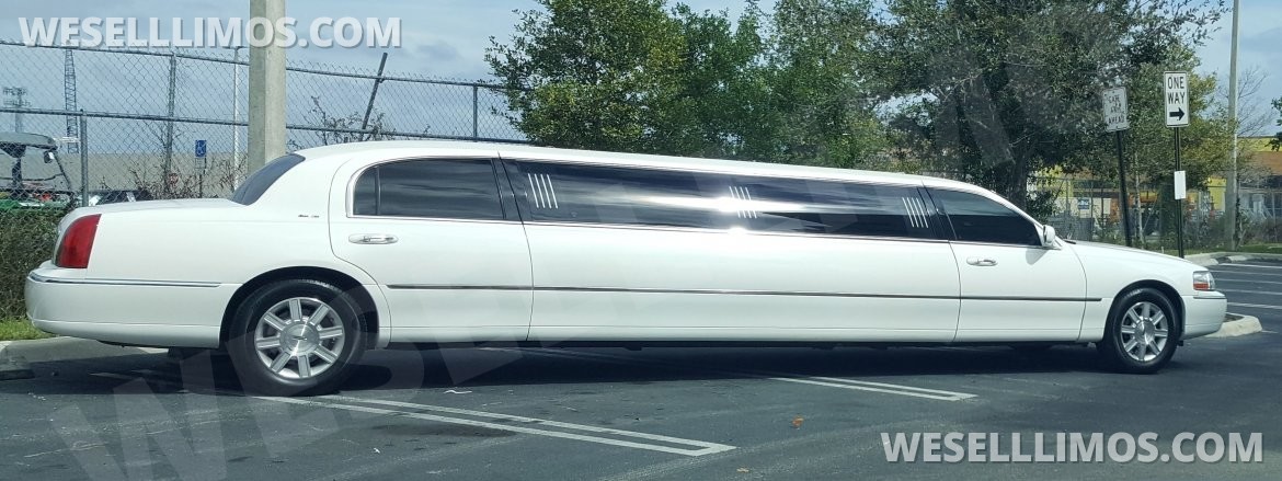 Limousine for Sale in Miami, FL - Photo 11