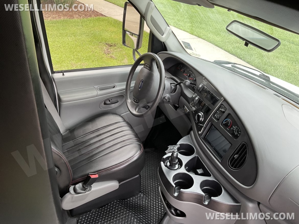 Limo Bus for Sale in Erath, LA - Photo 7