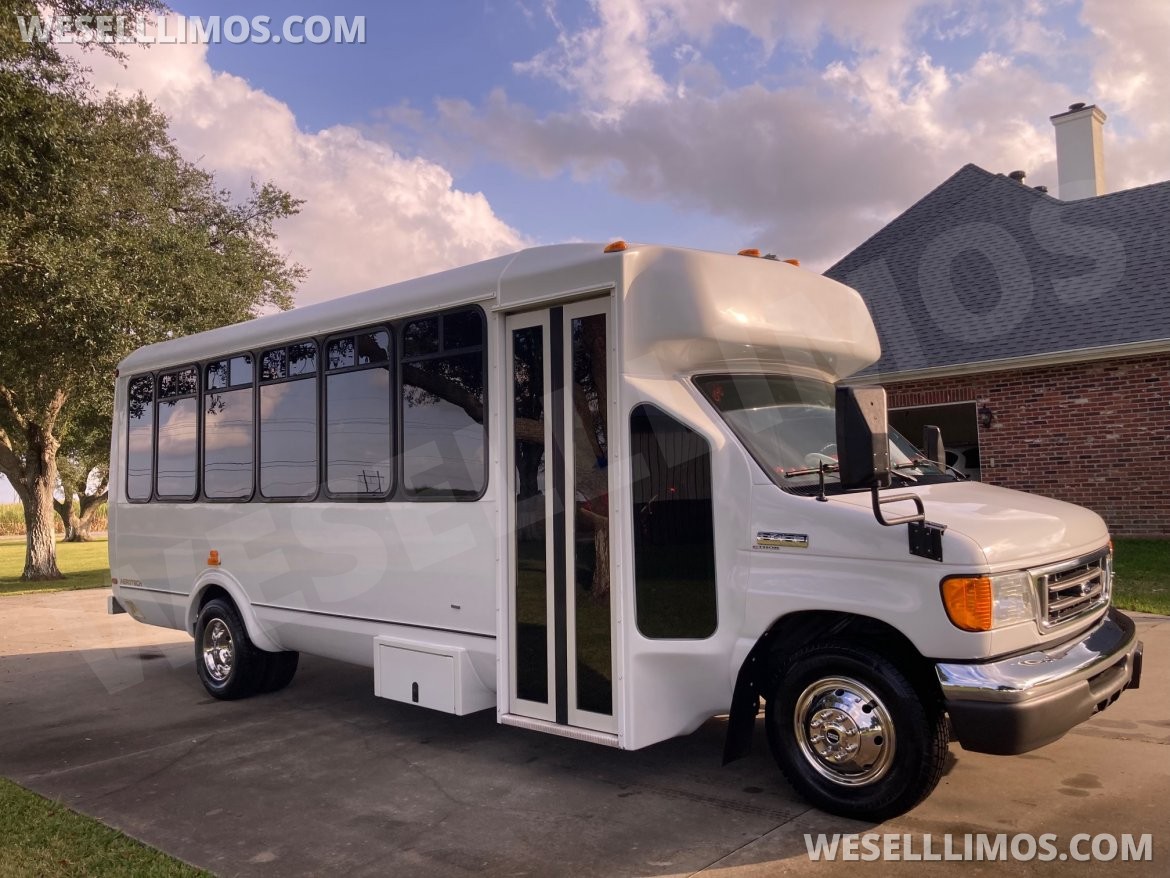 Limo Bus for Sale in Erath, LA - Photo 6