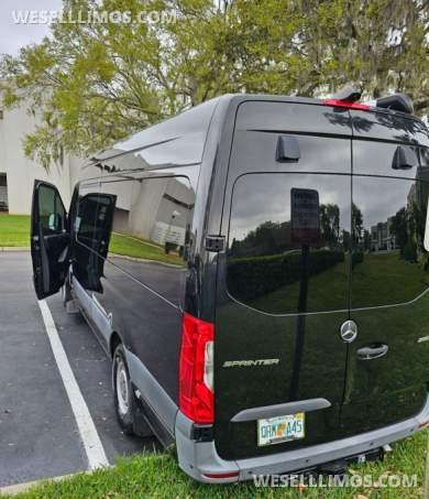 2019 Mercedes-Benz 2500 Sprinter - Sprinter for Sale in Sanford, FL - Photo 4