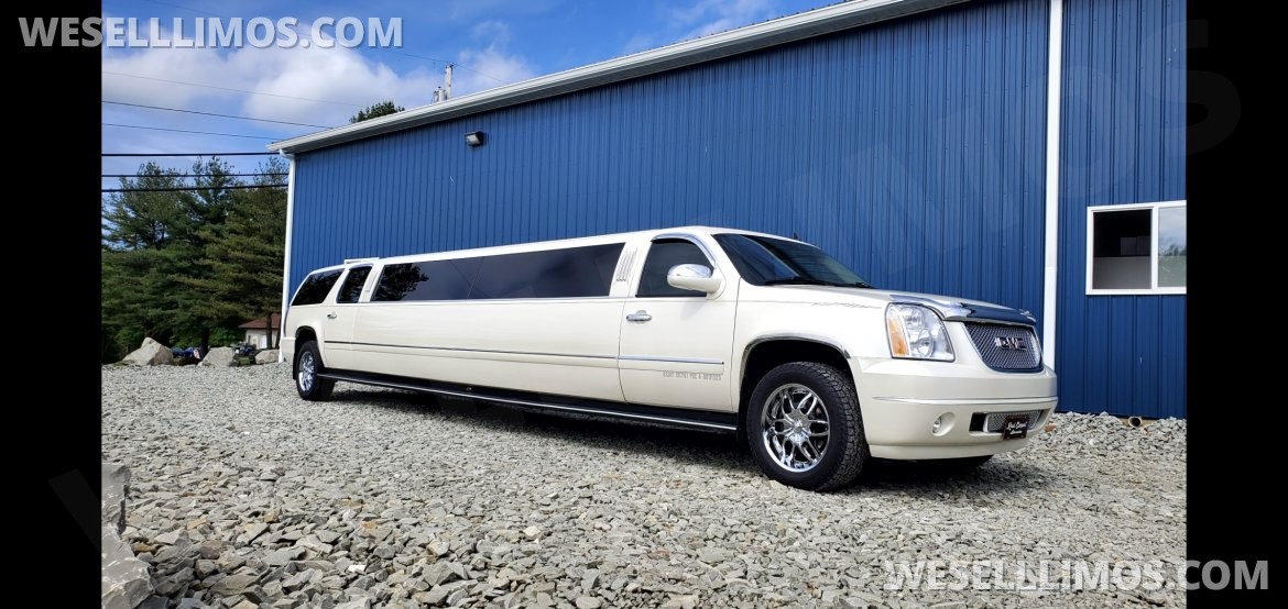 SUV Stretch for Sale in Scottdale, PA - Photo 3