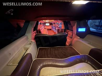 2009 GMC Yukon Denali SUV Stretch - SUV Stretch for Sale in Scottdale, PA - Photo 9