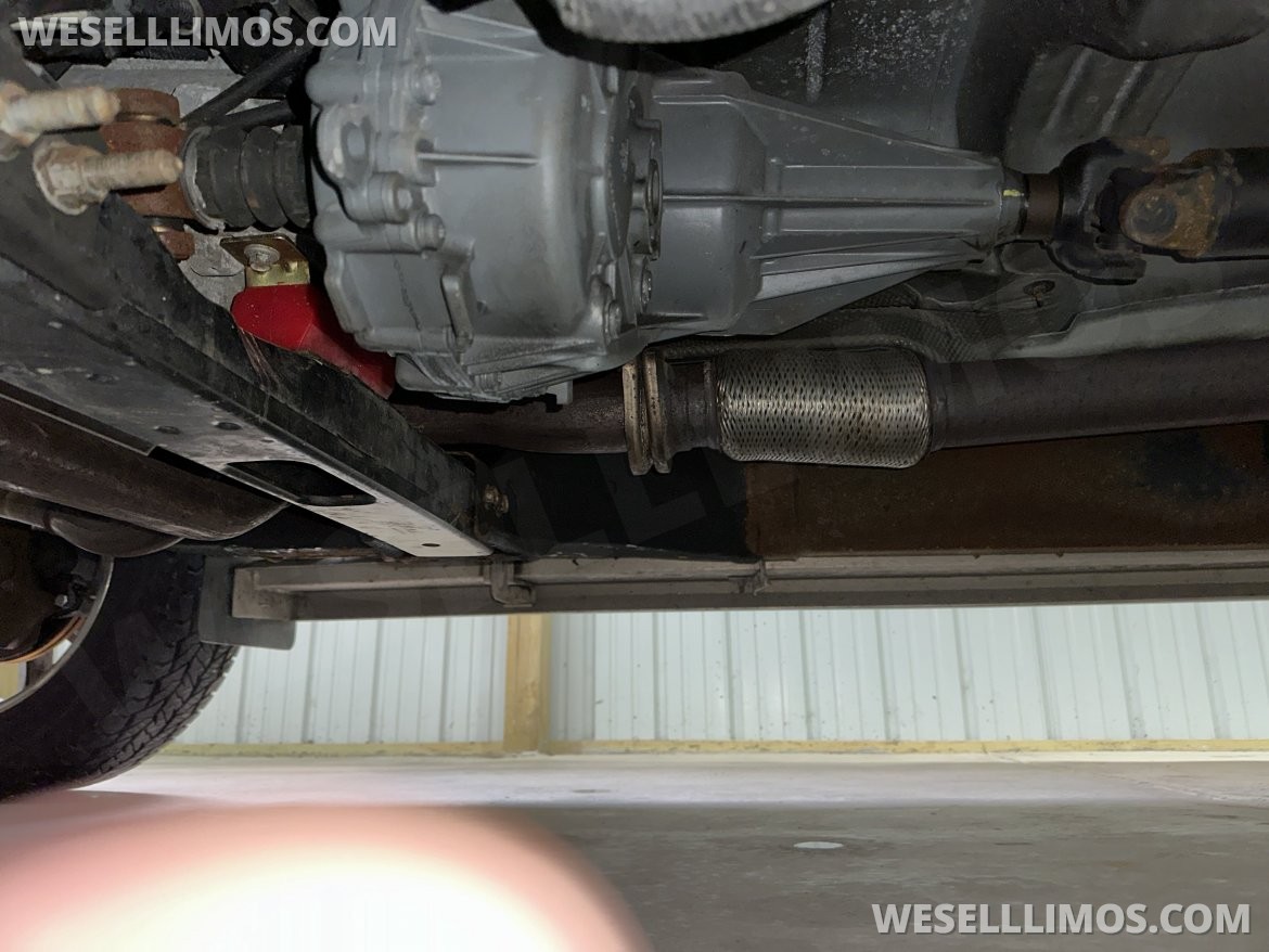SUV Stretch for Sale in Scottdale, PA - Photo 10