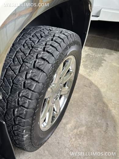 2009 GMC Yukon Denali SUV Stretch - SUV Stretch for Sale in Scottdale, PA - Photo 11