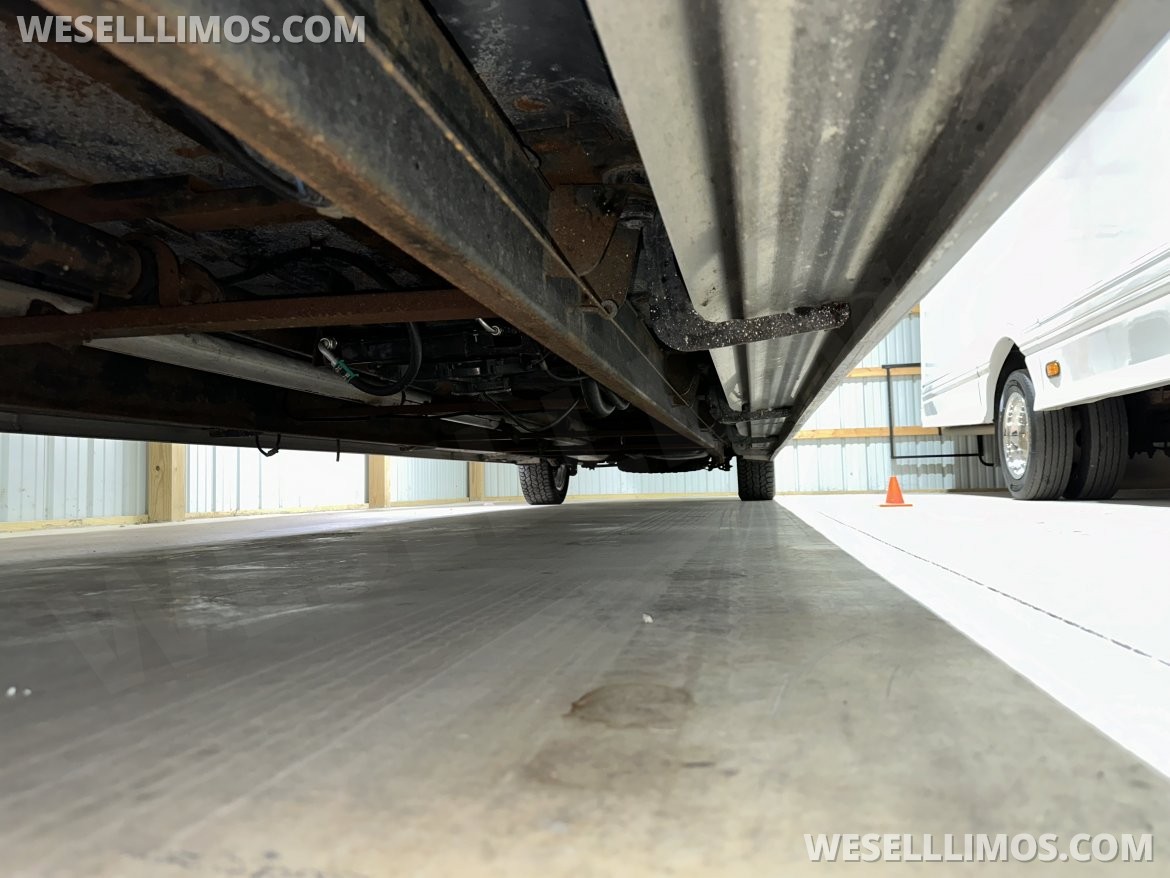 SUV Stretch for Sale in Scottdale, PA - Photo 12