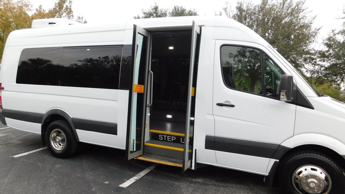 Shuttle Bus for Sale in Jacksonville, FL - Photo 8