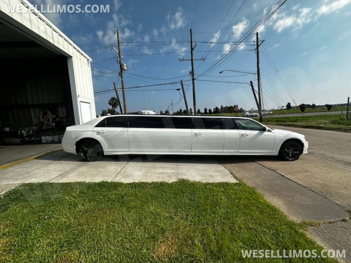 Limousine for Sale in New Orleans, LA - Photo 2