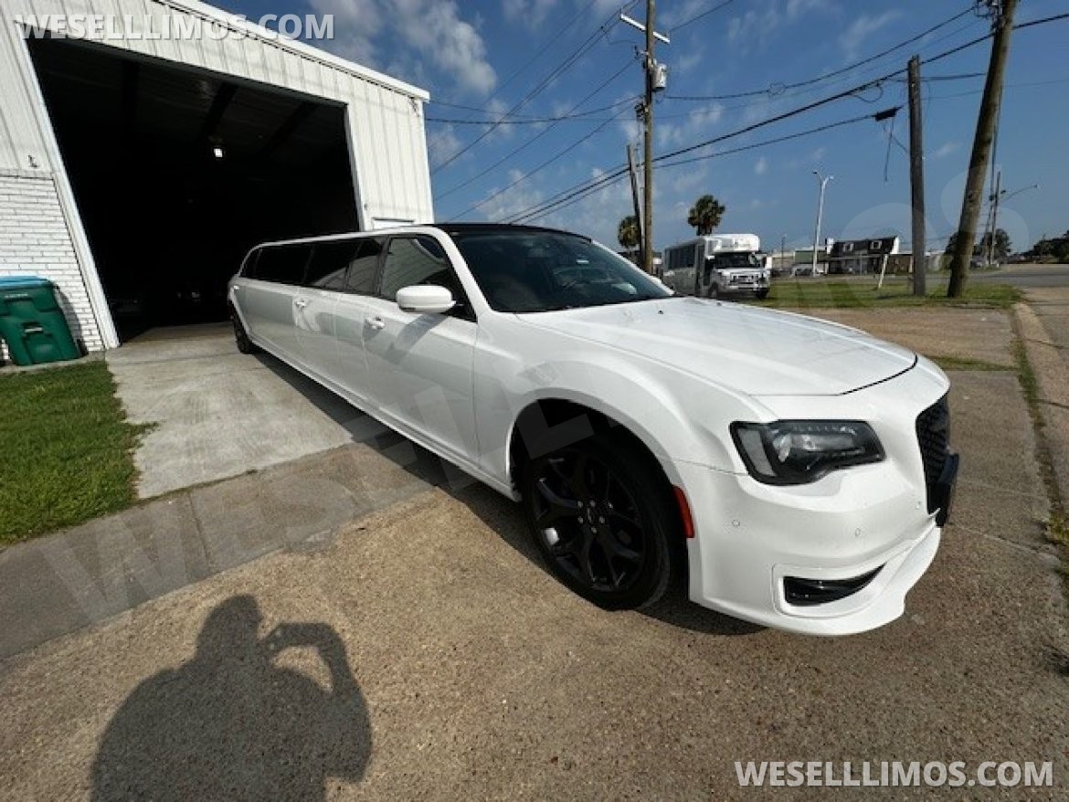 Limousine for Sale in New Orleans, LA - Photo 4