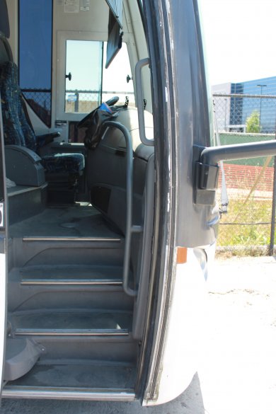 2012 CAIO Workhorse G3600 Motorcoach - Motorcoach for Sale in San Francisco, CA - Photo 7