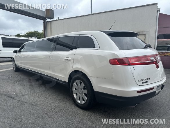 2019 Lincoln MKT Limousine for Sale in Brooklyn, NY - Photo 2