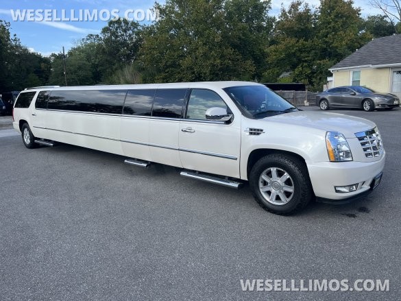 2011 Cadillac Escalade SUV Stretch for Sale in Pasadena, MD - Photo 2