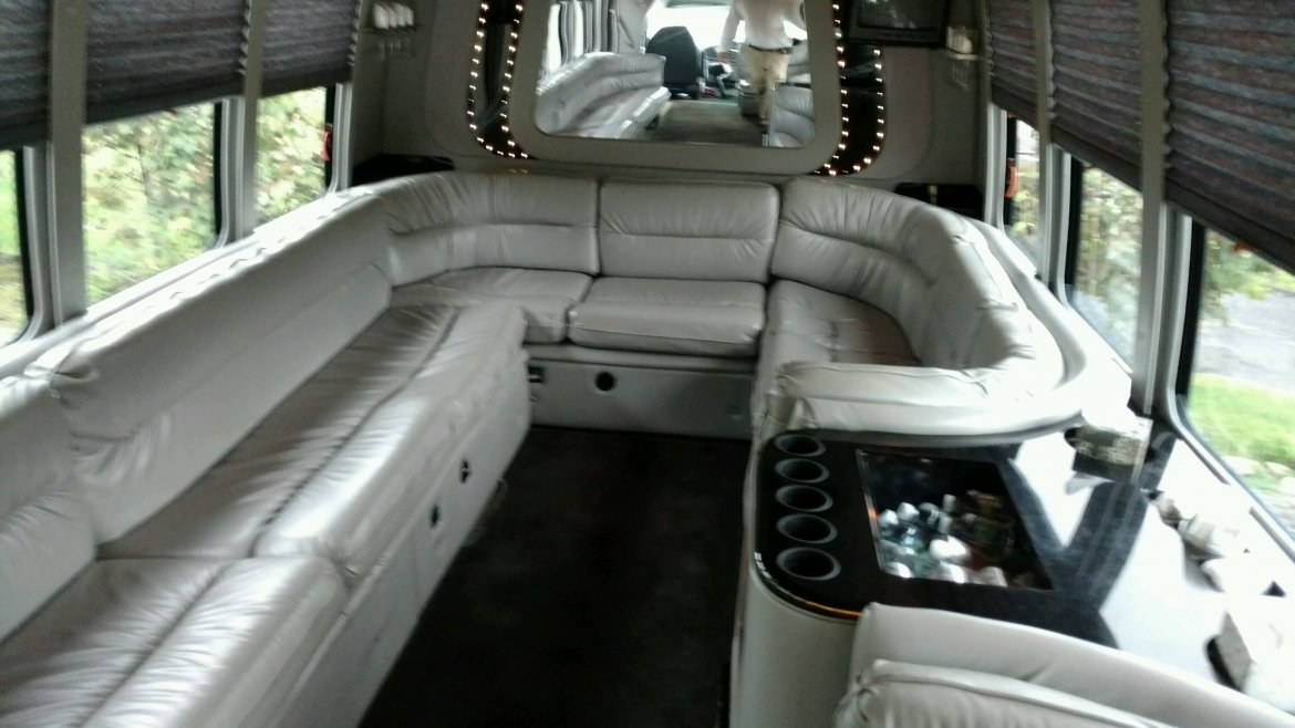 Limo Bus for Sale in North East, PA - Photo 4