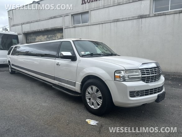 2013 Lincoln Navigator SUV Stretch for Sale in Brooklyn, NY - Main Photo