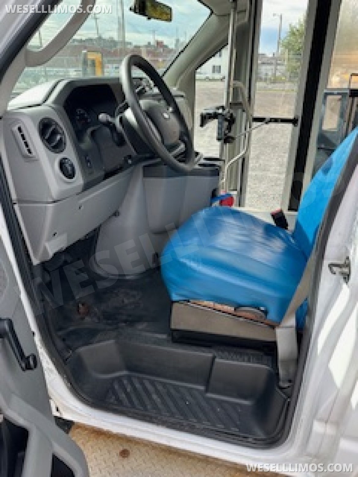 Shuttle Bus for Sale in Scranton, PA - Photo 3