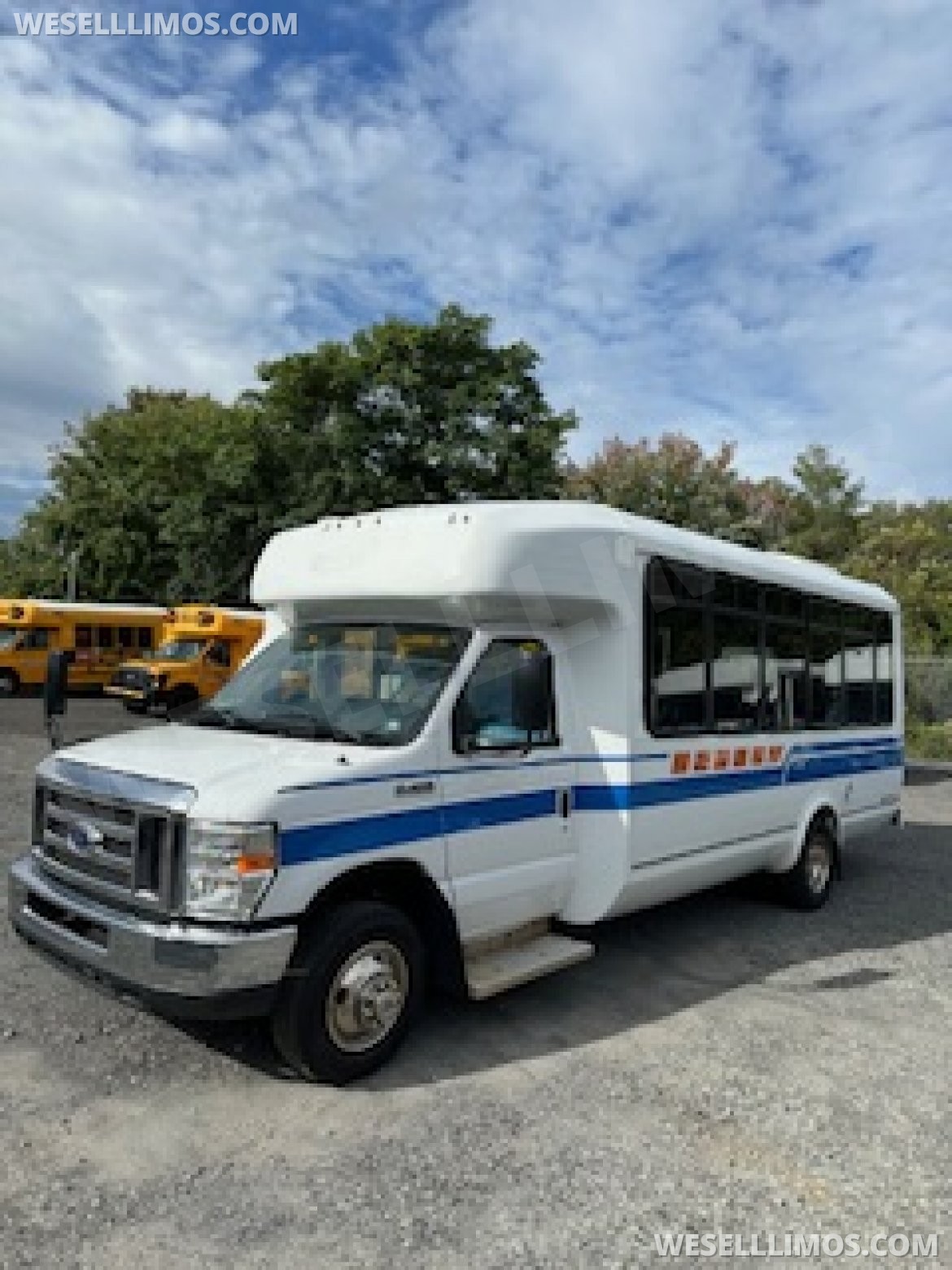 Shuttle Bus for Sale in Scranton, PA - Main Photo