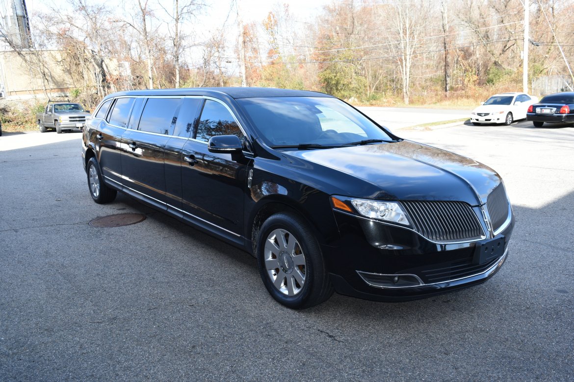 Limousine for Sale in Haverhill, MA - Photo 9