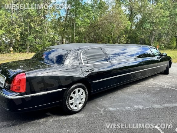 2007 Lincoln Town Car Limousine for Sale in North Charleston, SC - Photo 3