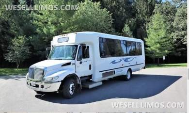 2005 International Bus Limo Bus for Sale in Kieler, WI