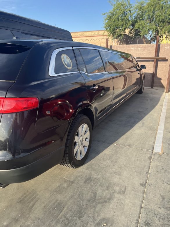 2019 Lincoln MKT Limousine for Sale in Las Vegas, NV - Photo 3