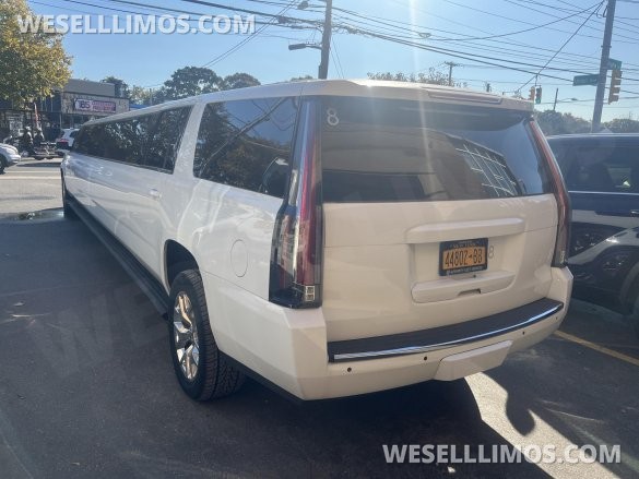 2017 GMC YUKON SUV Stretch for Sale in Babylon, NY - Photo 2