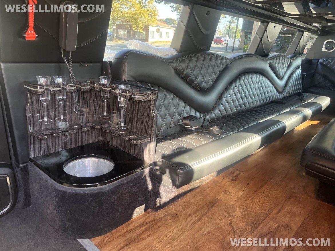 SUV Stretch for Sale in Babylon, NY - Photo 10