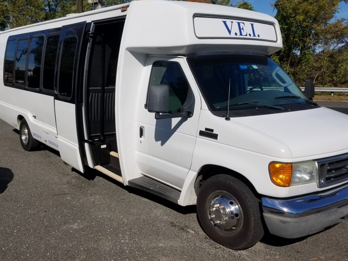 Limo Bus for Sale in Matawan, NJ - Main Photo