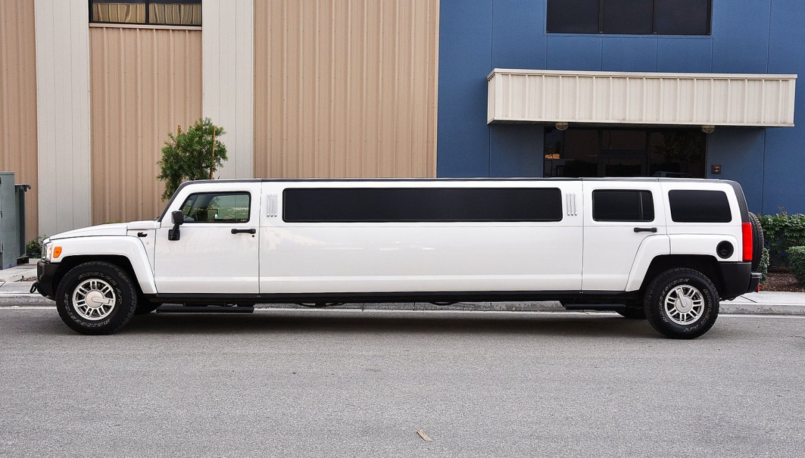 SUV Stretch for Sale in Fontana, CA - Photo 4