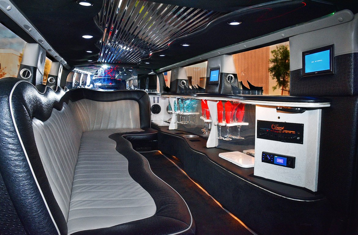 SUV Stretch for Sale in Fontana, CA - Photo 9