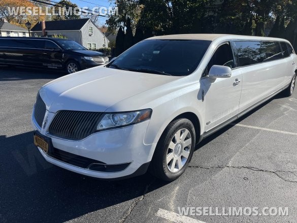 2016 Lincoln MKT Limousine for Sale in Babylon, NY - Main Photo
