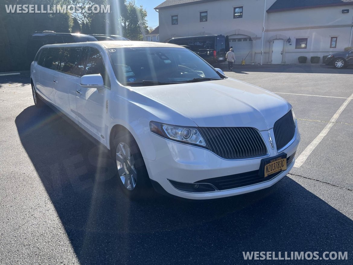 Limousine for Sale in Babylon, NY - Photo 3