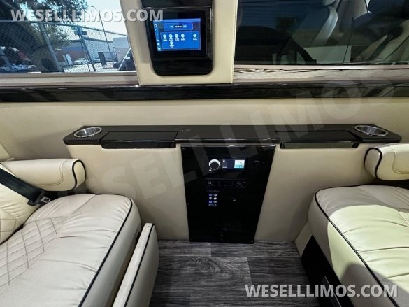 2019 Mercedes-Benz 3500 J-Club Business Class Sprinter Sprinter for Sale in Carson, CA - Photo 3